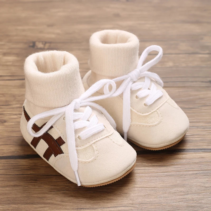Zapatos de bebé de primavera y otoño para niños y niñas de 0 a 1 año, zapatos y calcetines que no se caen, suela suave antideslizante, zapatillas de 6 a 12 meses