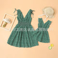 V-Neck Mother Daughter Dresses Family Set Flower Mommy and Me Matching Clothes Fashion Woman Girls Sleeveless Dress Outfits 2025