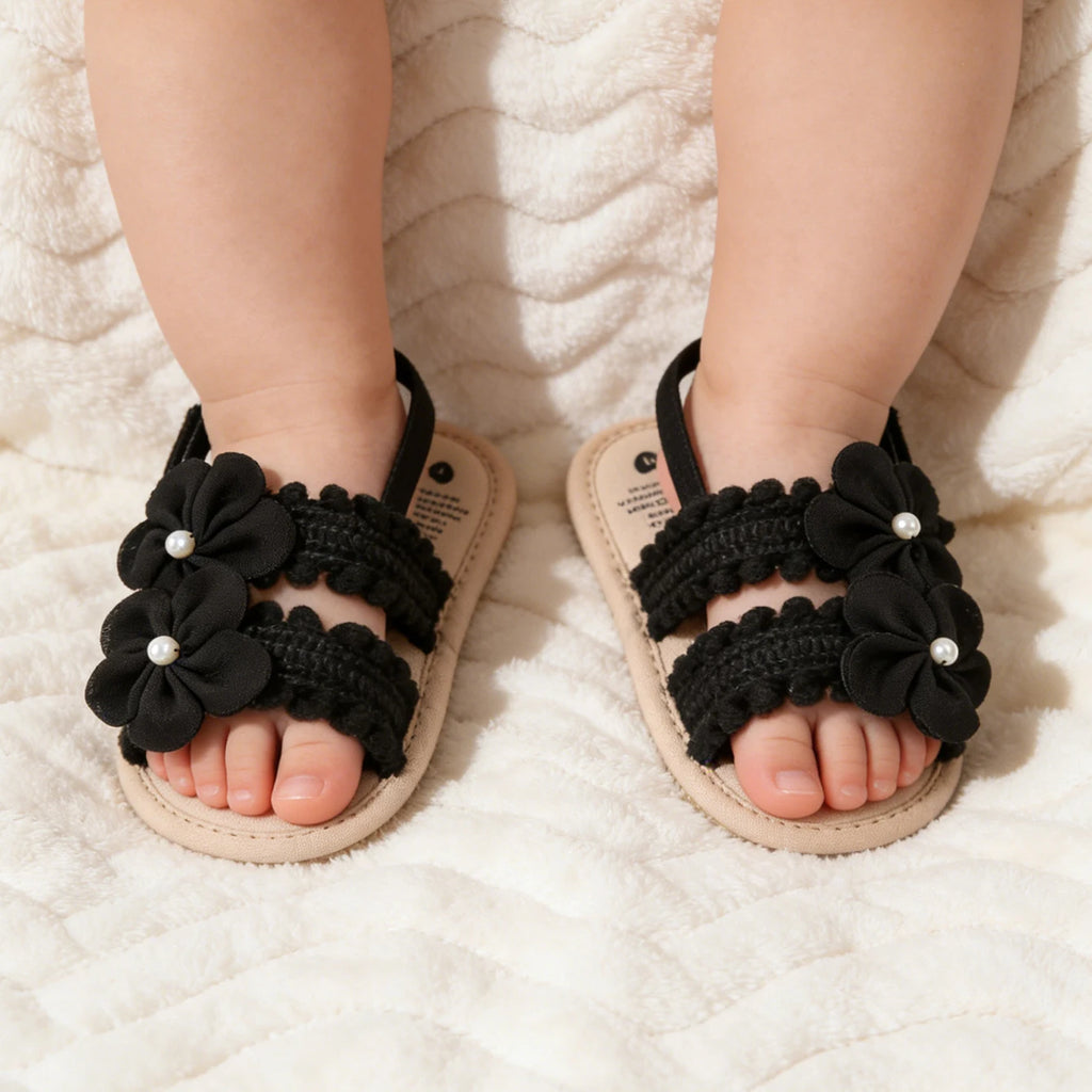 Cute princess baby shoes with spring and autumn small flower soft sole suitable for 0-1 year old babies to wear