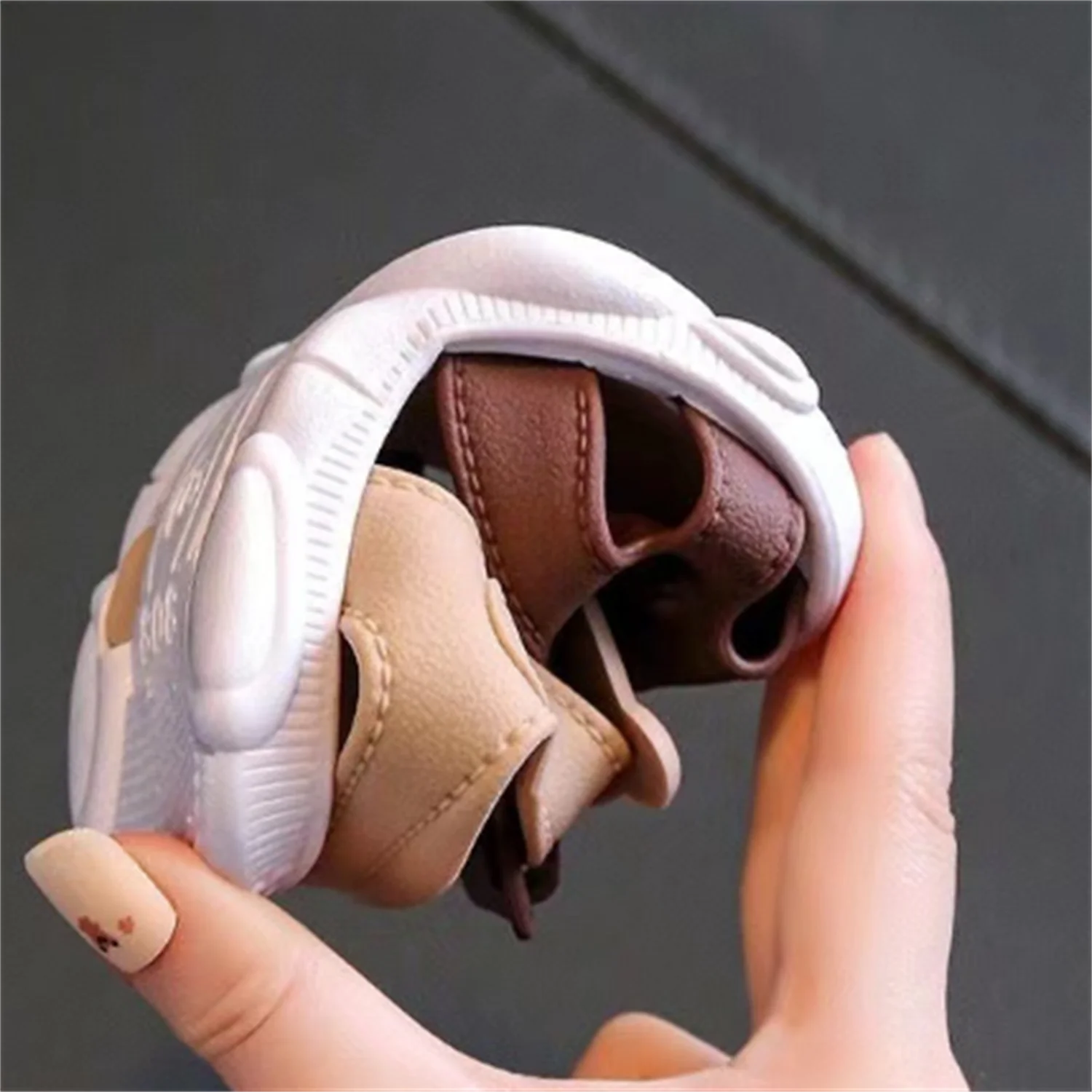 2025 Baby Sandals Summer Headed Vulnerable Shoes Breathable Sandals Baby 0-1-2-3 Years Old Non slip Soft Sole Walking Shoes