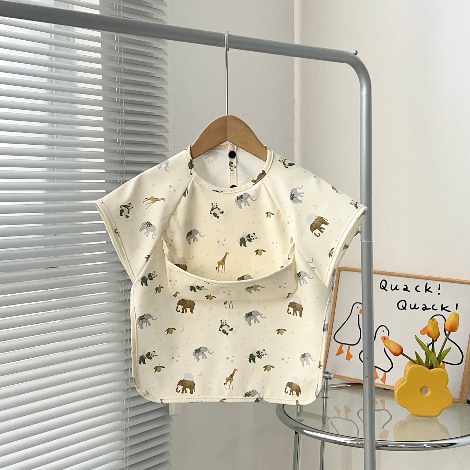 Newborn Baby Bibs Blouse Waterproof No-sleeved Reverse Dressing Infant Eating Clothes Apron Bib Protective Clothing