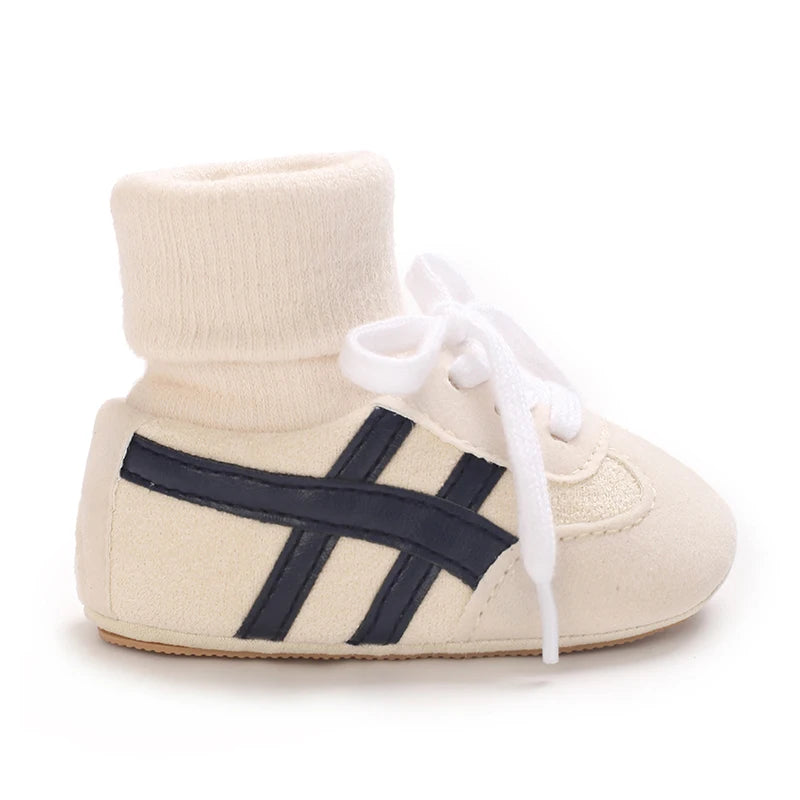 Zapatos de bebé de primavera y otoño para niños y niñas de 0 a 1 año, zapatos y calcetines que no se caen, suela suave antideslizante, zapatillas de 6 a 12 meses