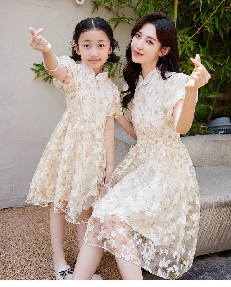 Mother Daughter Matching Dresses Vintage CheongsamGirl Daily Wear Retro Floral Dress Princess Gown Summer Outfit Mommy and