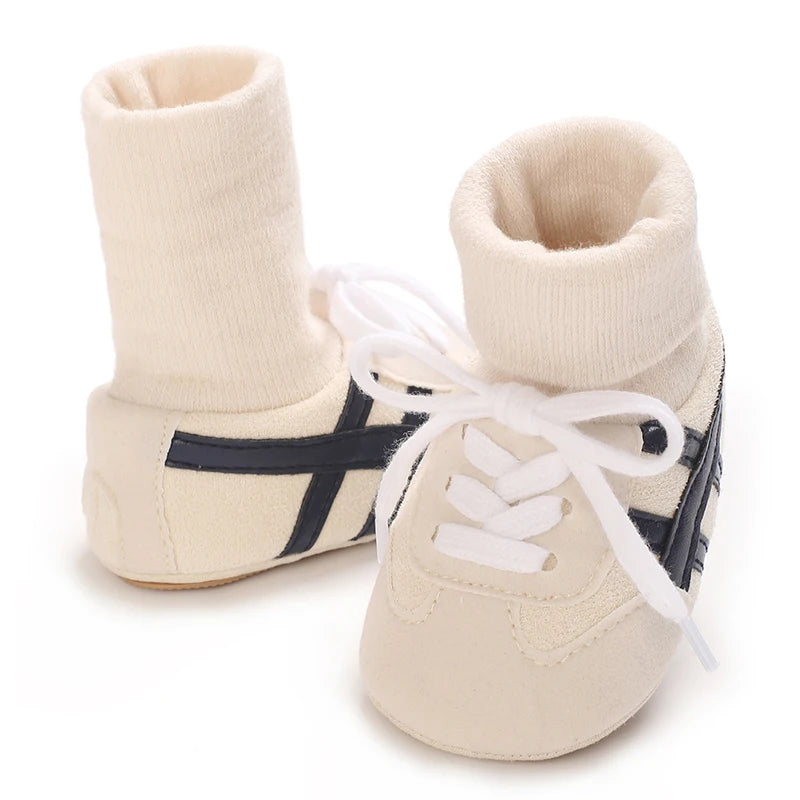 Zapatos de bebé de primavera y otoño para niños y niñas de 0 a 1 año, zapatos y calcetines que no se caen, suela suave antideslizante, zapatillas de 6 a 12 meses