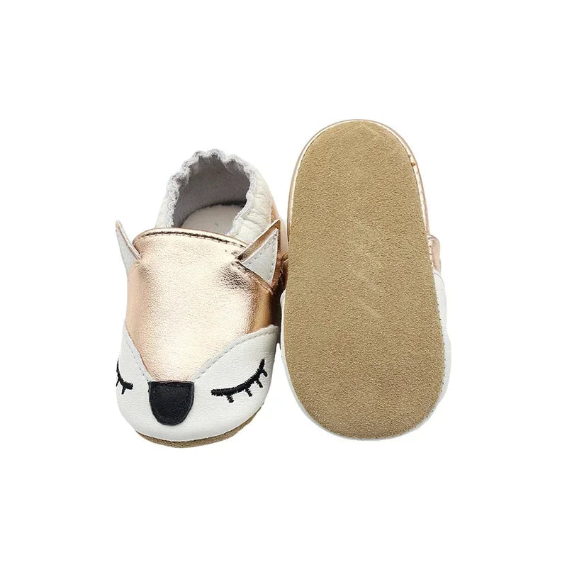 Zapatitos de bebé de piel de vaca suave, patucos para recién nacidos, para bebés, niños y niñas, mocasines pantuflas para primeros pasos.