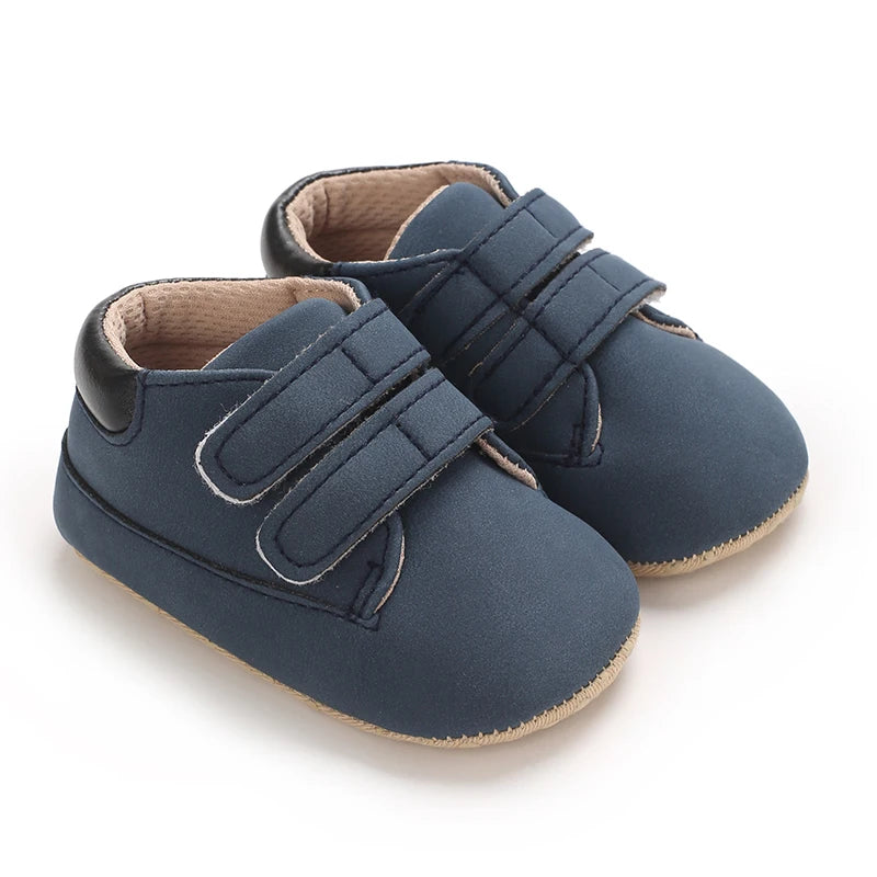 Newborn Baby Shoes Classic Leather Soft Soles Non Slip Toddler Walking Shoes for Boys and Girls 0-18M First Step Walking Shoes