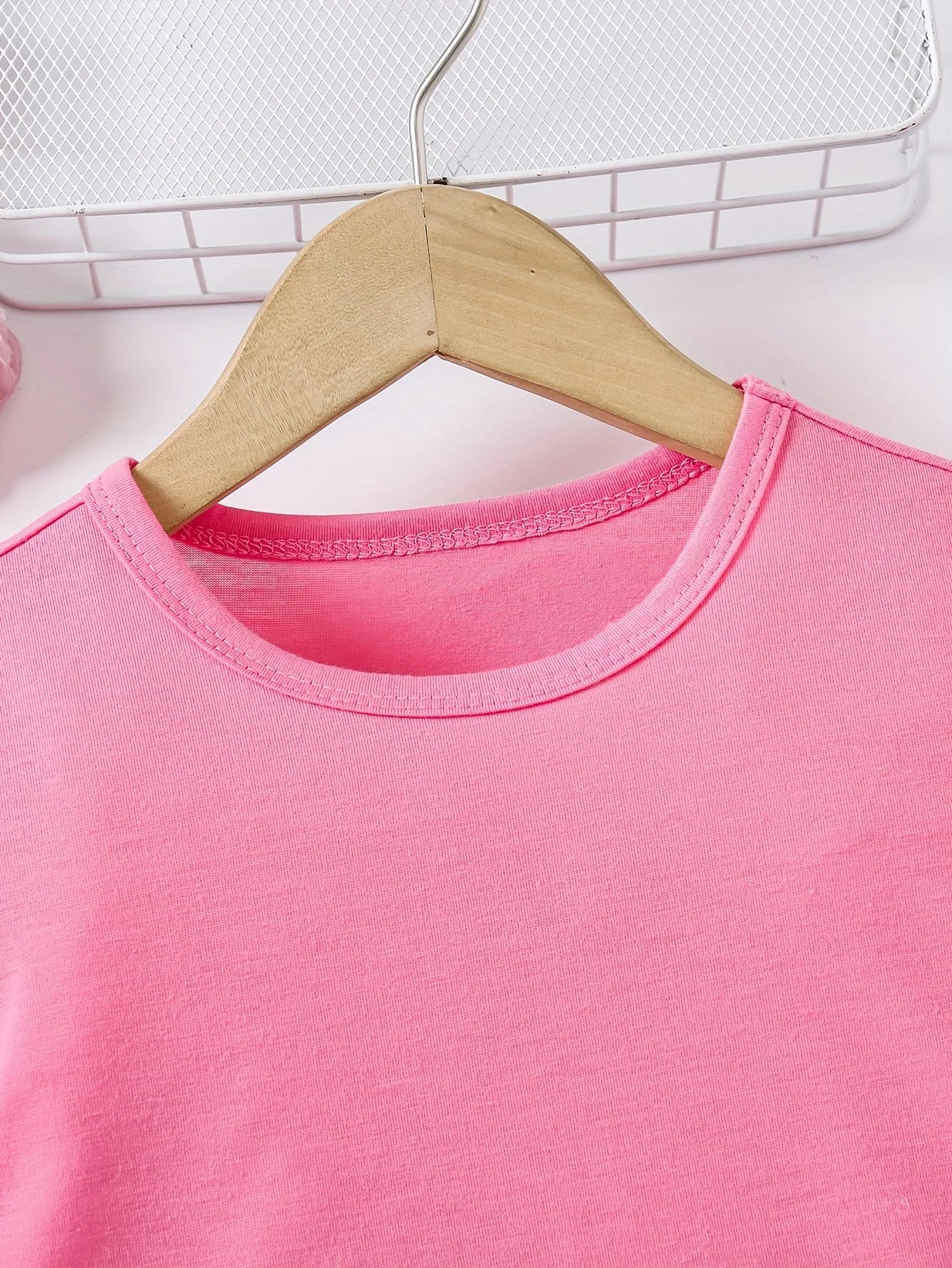 Bonito mono informal de verano para niña con estampado de amor, vestido de mezcla de fibra de poliéster suave, transpirable y elástico.