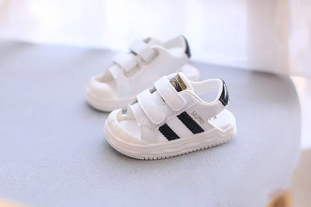 Fashion Baby Sandals Trendy Closed-Toe Sandals Children Toddler Walking Shoes Kids Outdoor Anti-Slip Soft and Comfortable Shoes