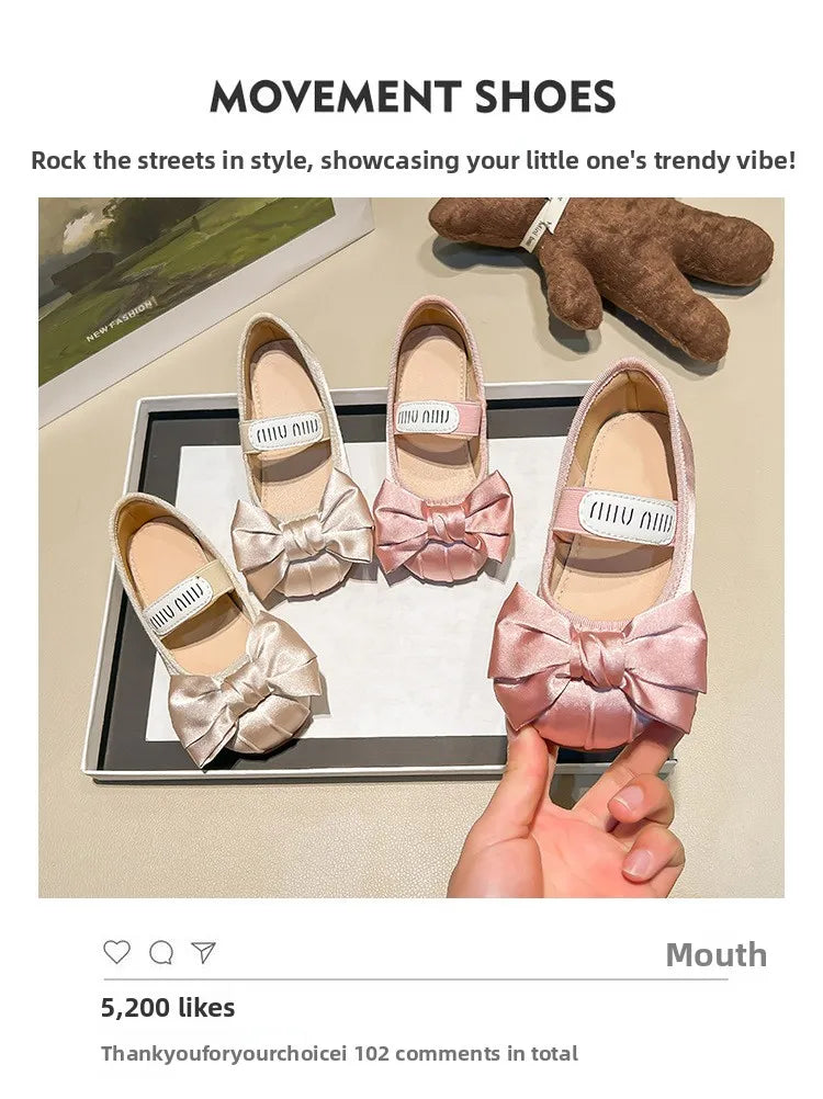 Baby Girls Beautiful Hollow Flat Sandals 2026 Casual Soft Cartoon Bow Students Cute Comfortable Elegant Kids Daily Summer