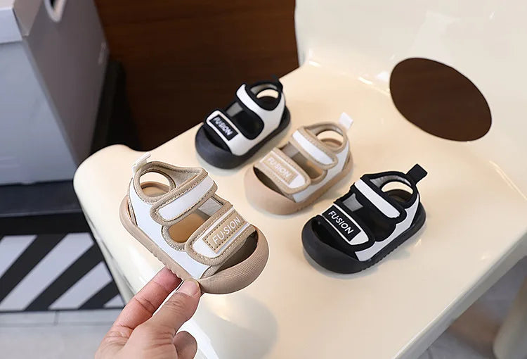 Baby Sandals Cute Bear Soft Breathable Beach Shoes Summer Infant Sandals For Boy First Walkers Toddler Girl Sandals Khaki, White