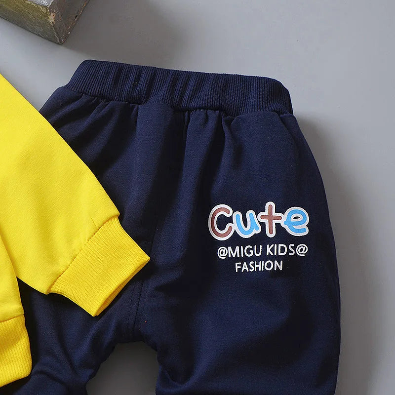Conjunto de ropa para bebés y niñas pequeñas, primavera, otoño, pana, dibujos animados, conjuntos de ropa para niños, chaquetas con capucha y pantalones, traje para niños de 0 a 5 años