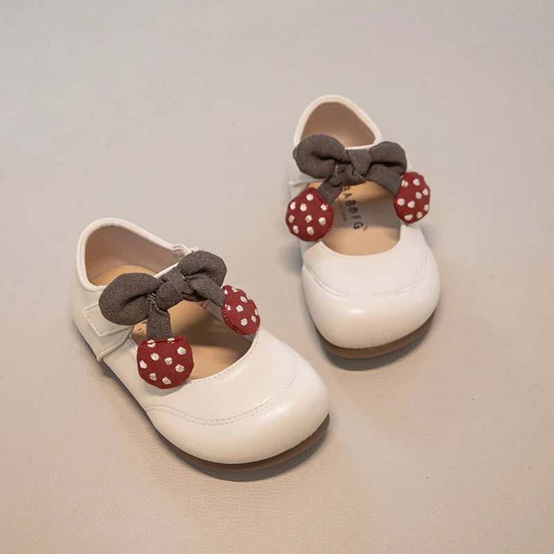 Baby Girls Leather Shoes with Cute Bow 2026 New Spring Autumn Toddler School Dance Flats Soft Sole Chic Princess Party Dress Up