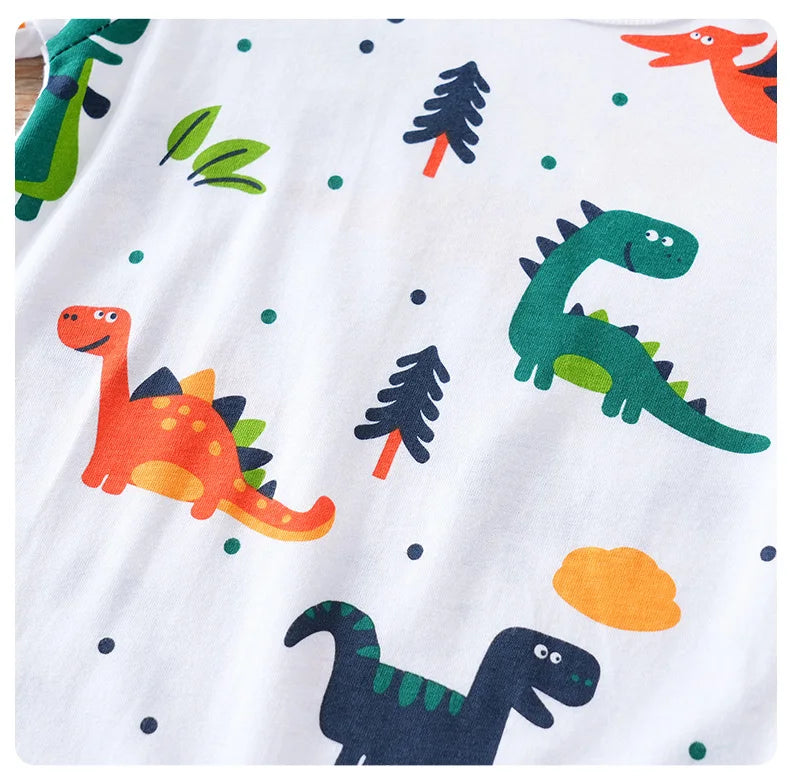Neugeborenen-Kleidung Niedlicher Cartoon-Dinosaurier Allover-Print BaumwolleBequem und weichSommer Jungen und Mädchen0-18 Kurzärmeliger Baby-Strampler