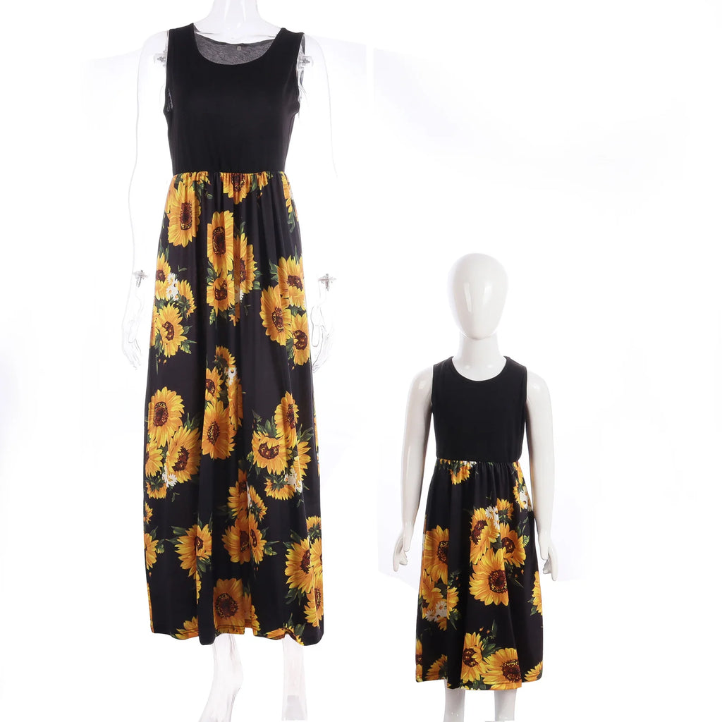 2026 Mom And Daughters Matching Clothes Floral Girls Dress Mom Women Frech Style Dress Causal Kid Girls Costume