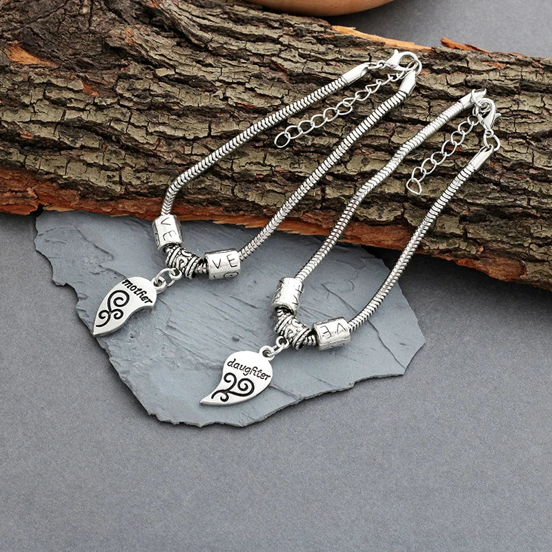Mother and Daughter Charms Bracelet Femme Puzzle Heart Chain Bracelets for Women Girls Family Jewelry For Mother's Day Gifts