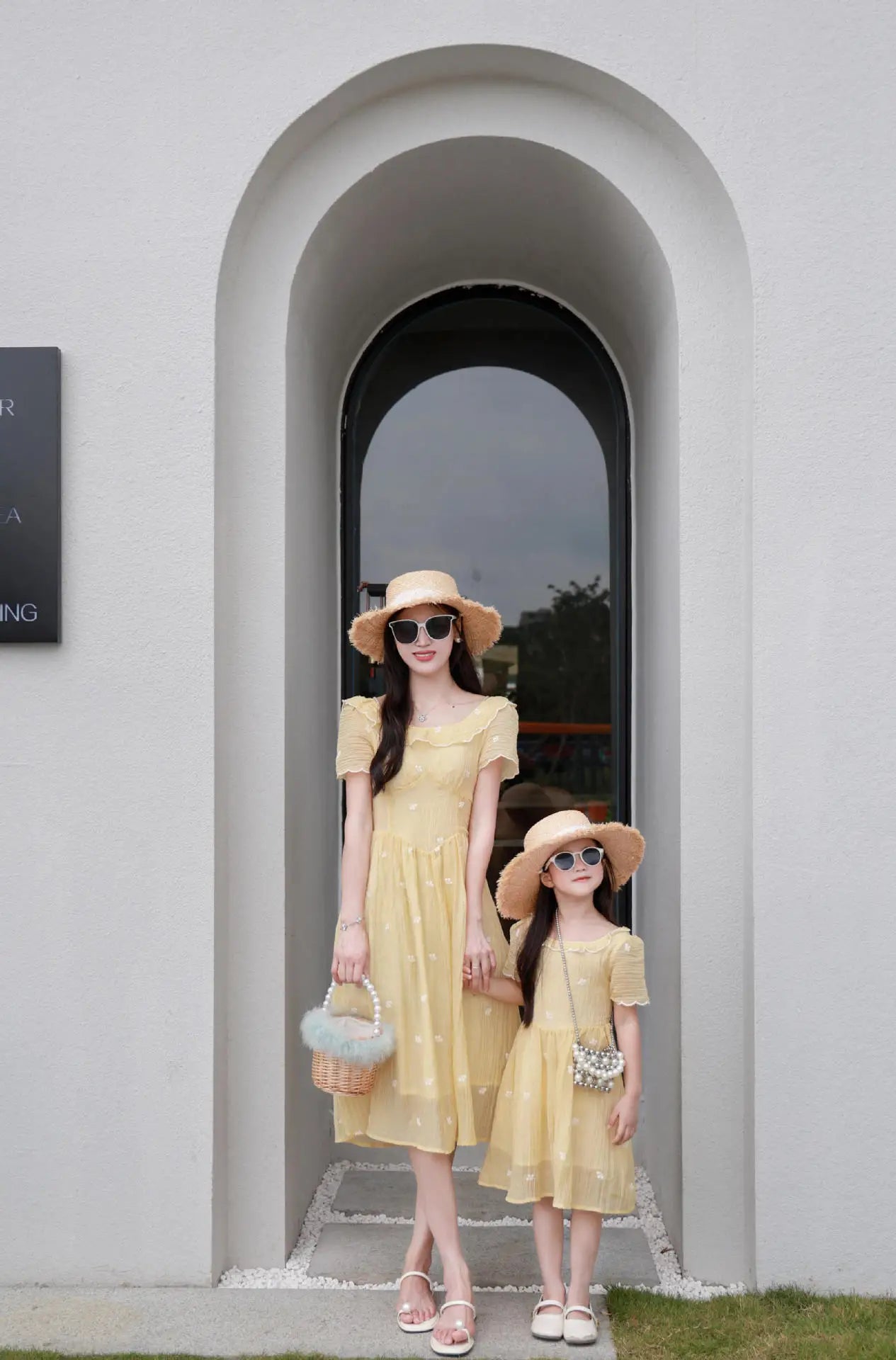 Mother and Daughter Matching Summer Dress Mom and Baby Girls Same Clothes Mommy and Me Short Sleeve Elegant Dresses for Women
