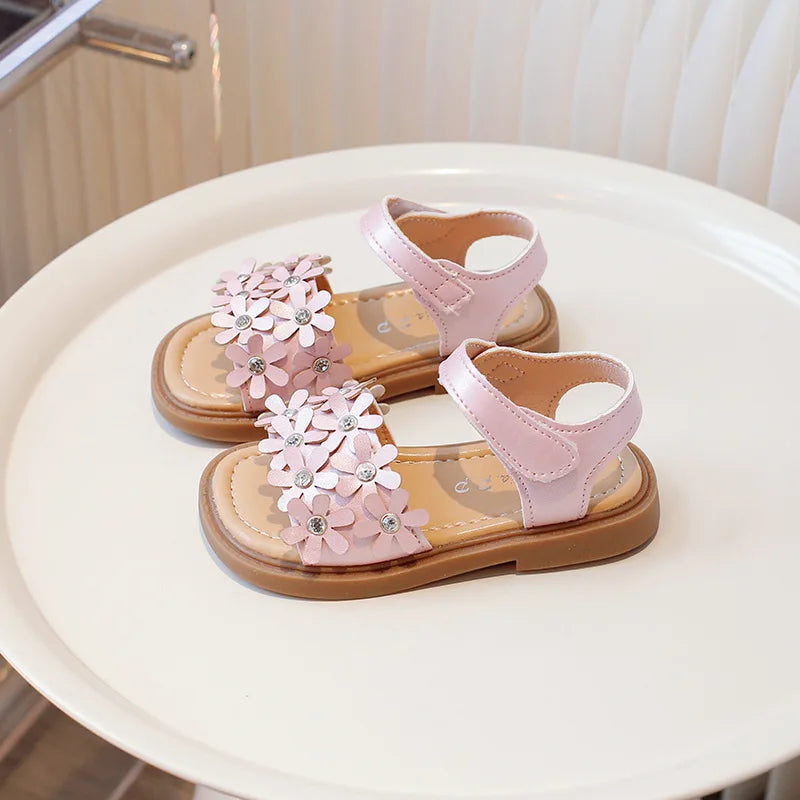 Baby Sandals Non slip Soft Bottom Children's Sandals New Girl's Flower Sandals Korean Edition Fashion Princess Style