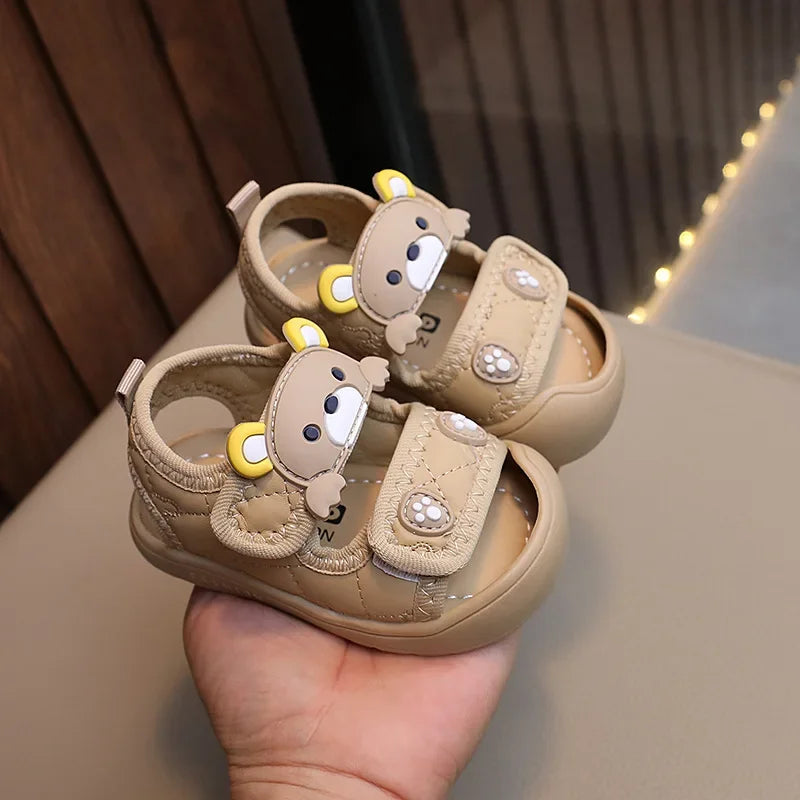 Baby Sandals Cute Bear Soft Breathable Beach Shoes Summer Infant Sandals For Boy First Walkers Toddler Girl Sandals khaki white