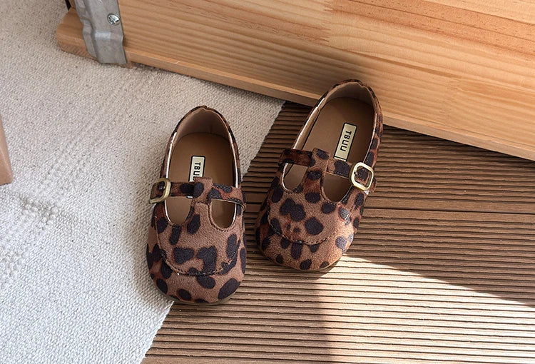 Girls Leather Shoes Toddlers Flats Princess Sweet Little Kids Soft Shoes T-strap Retro Classic Children's Dress Shoes for Party