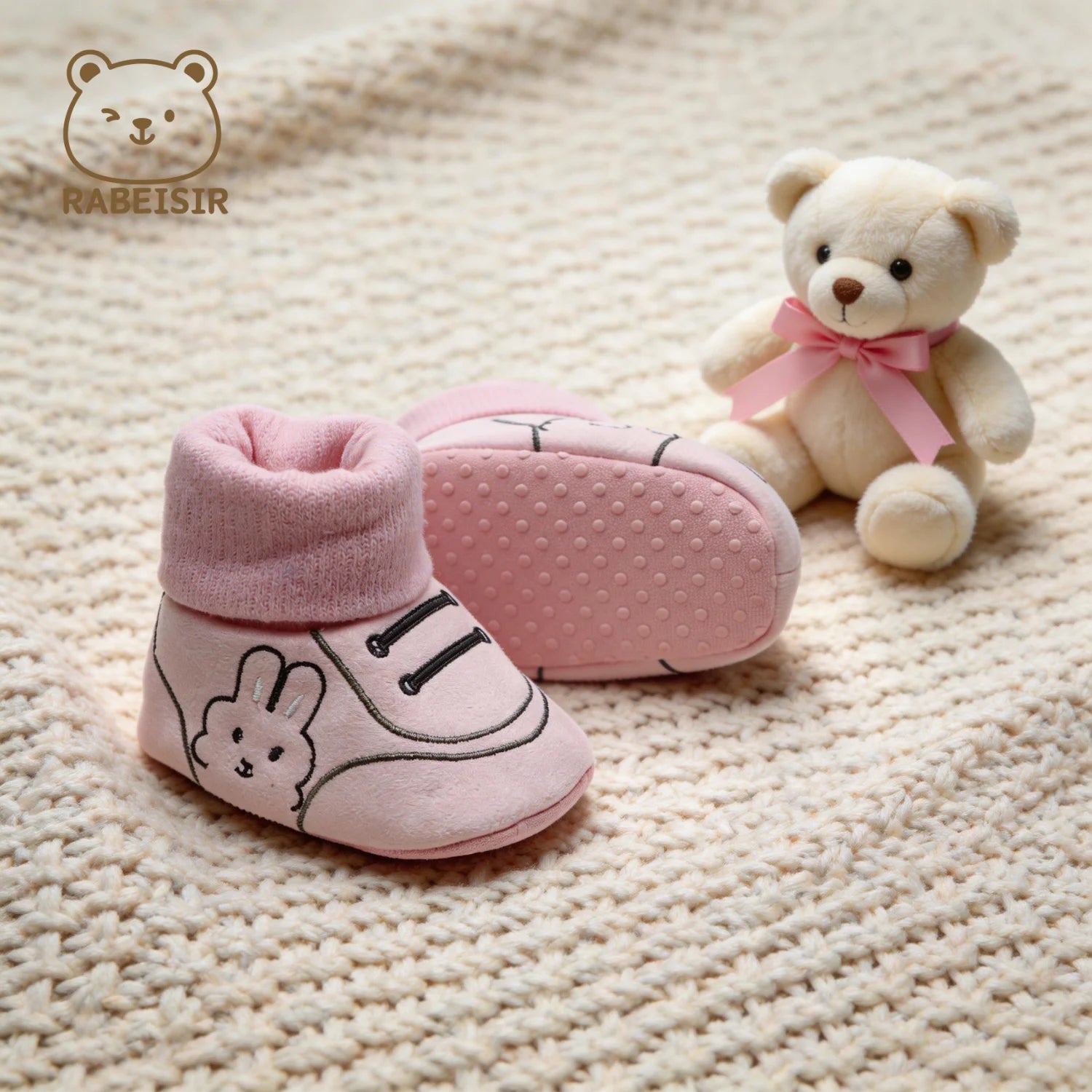 Baby Shoes and Foot Covers for Newborns to Protect Their Feet While Sleeping, Suitable for 0-18 Months, Spring and Autumn Models, Warm
