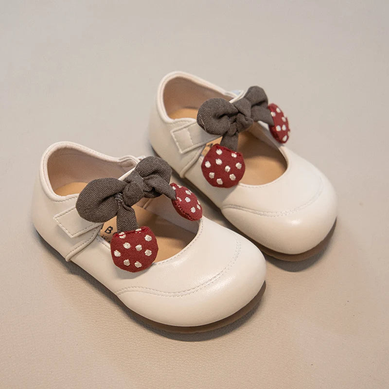 Baby Girls Leather Shoes with Cute Bow 2026 New Spring Autumn Toddler School Dance Flats Soft Sole Chic Princess Party Dress Up