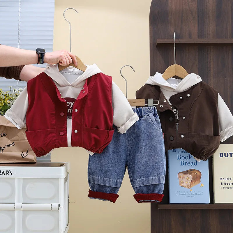 Jungen 3-teiliges Bekleidungsset Weste Hoodie Hose Herbst Frühling Neuer Stil Kinderkleidung Dreiteiliges Outfit für Kinder
