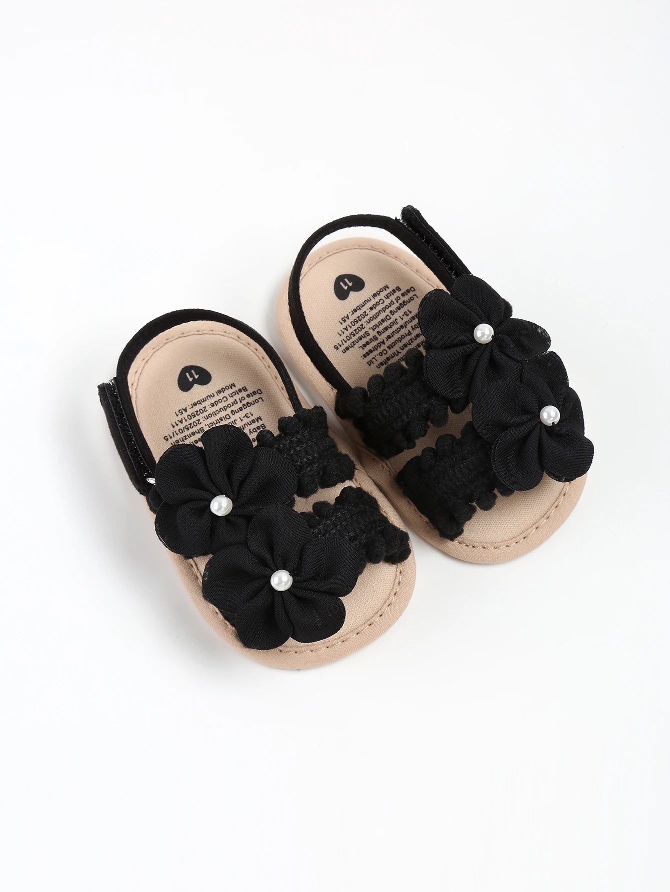 Cute princess baby shoes with spring and autumn small flower soft sole suitable for 0-1 year old babies to wear