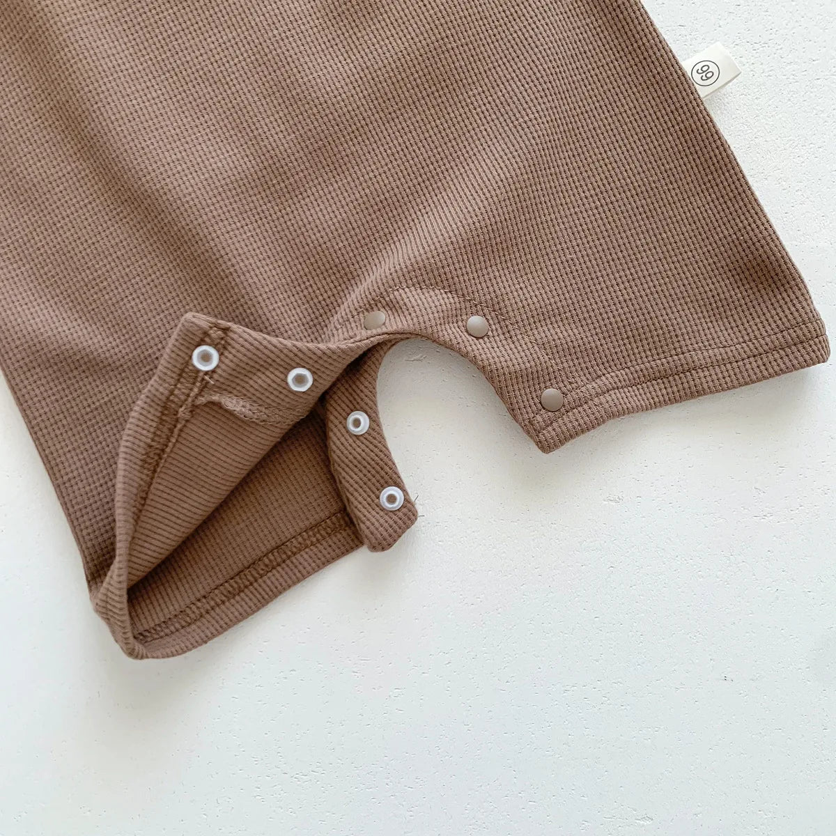 Novedad de verano para niños bebés, niñas y niños, manga corta, gofre, parche de oso, mameluco de algodón para recién nacidos, regalo, gorro con orejas