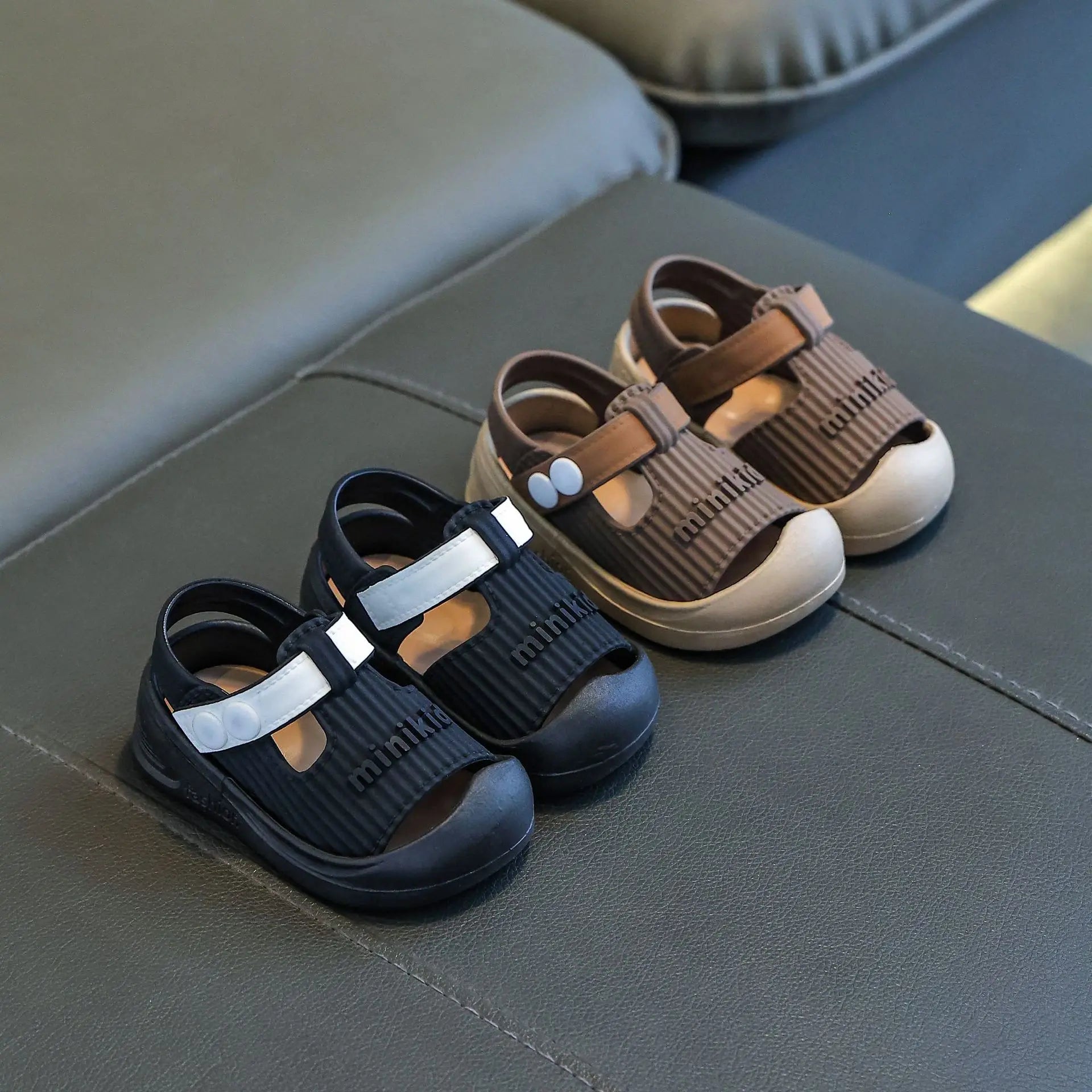 Baby Sandals Cheap Summer Beach Shoes Toddler Sandals Soft Breathable PVC Little Boys Girls Close-toed Sandals For Baby