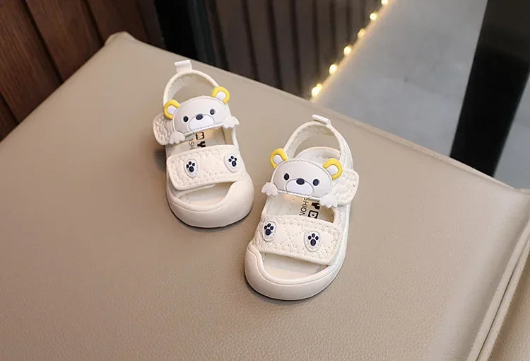 Baby Sandals Cute Bear Soft Breathable Beach Shoes Summer Infant Sandals For Boy First Walkers Toddler Girl Sandals khaki white