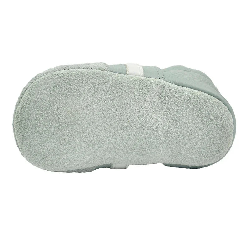 Zapatos de bebé de otoño para niños y niñas, antideslizantes, de piel de oveja suave, zapatillas de deporte con diseño de animales, mocasines para primeros pasos 0-24M