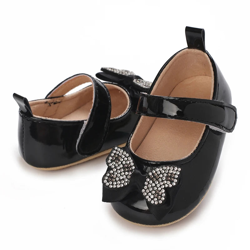 Spring and Autumn Fashion Baby Shoes 0-1 Year Old Girl Cute Bow Princess Shoes Soft Rubber Bottom Lightweight Walking Shoes