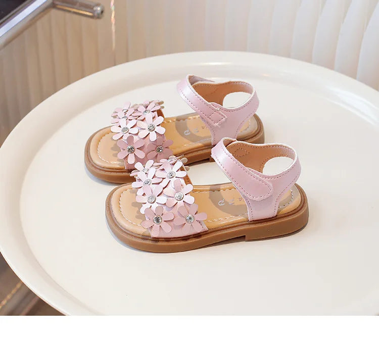 Baby Sandals Non slip Soft Bottom Children's Sandals New Girl's Flower Sandals Korean Edition Fashion Princess Style