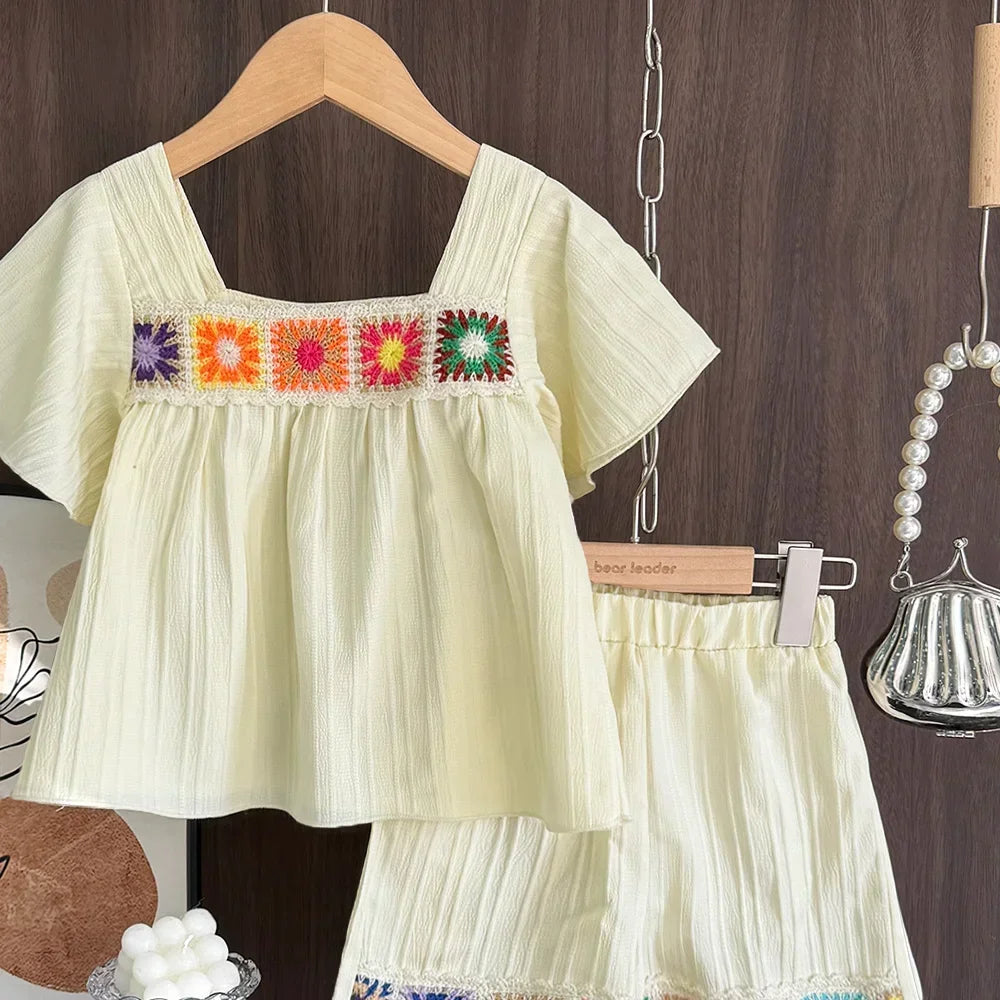 Bear Leader Girls Suit Summer Beige Short Sleeved Colorful Sunflower Print Top + Pants Two-piece Set Sweet Children's Clothing