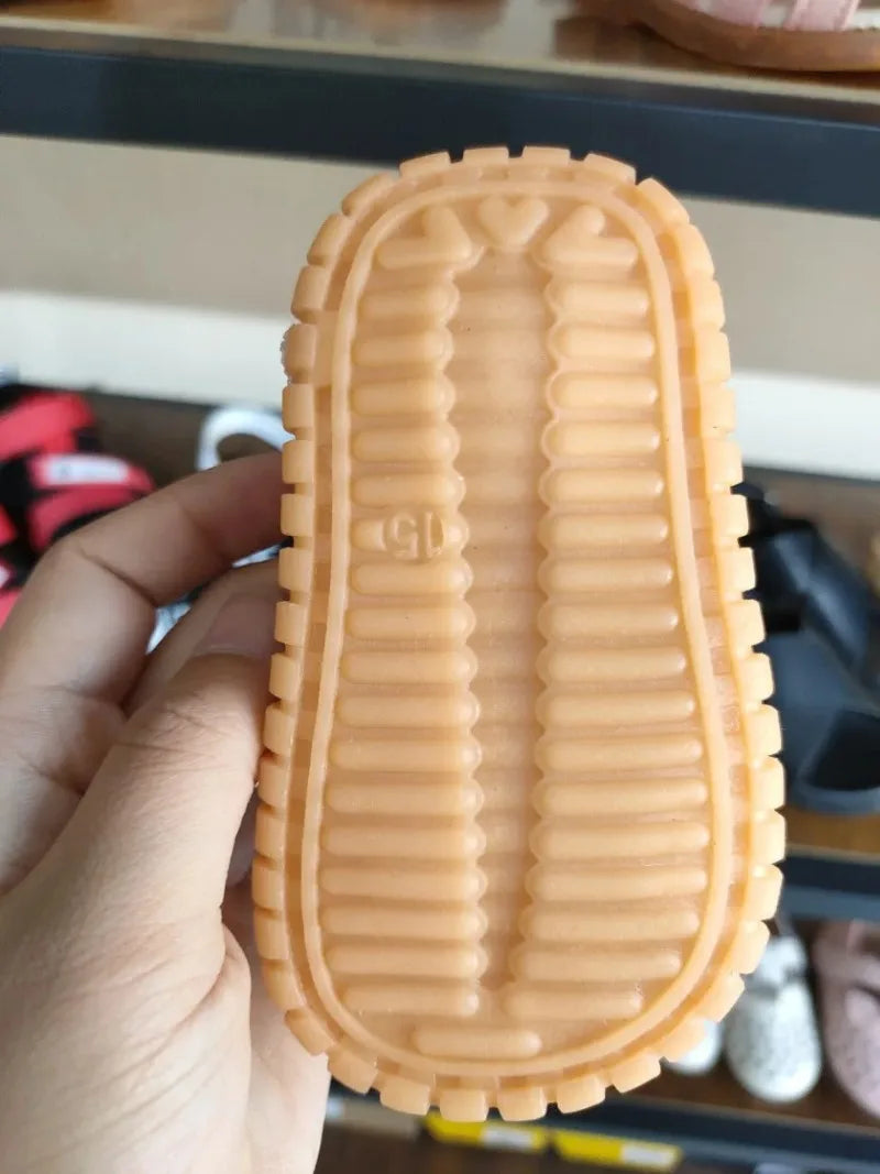 2025 Baby Sandals Toddler Boys First Walkers Newborn Girls First Shoes Indoor Soft Sole Infant Sandals Summer Beach Baby Shoes