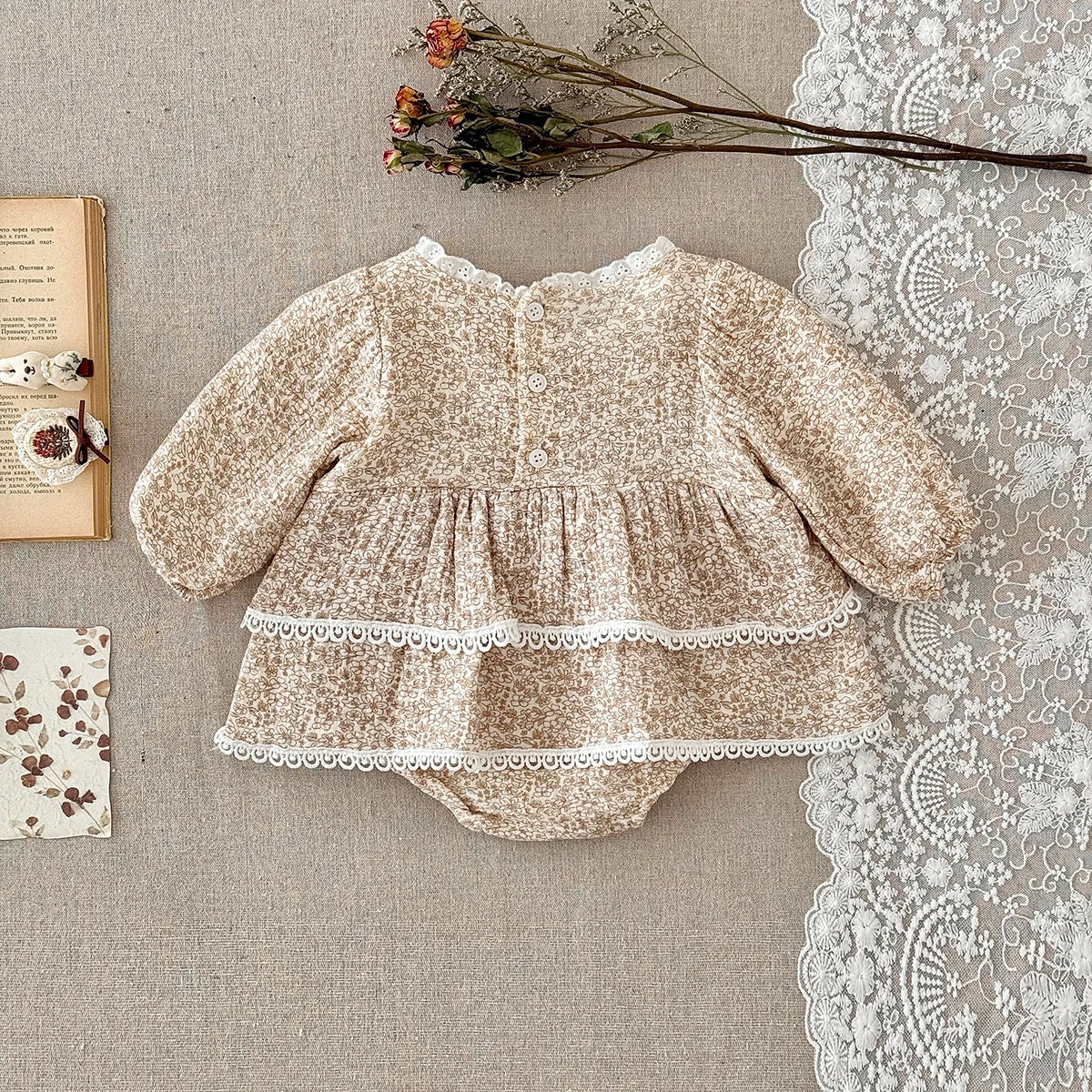 Summer Baby Girl Clothes Full Sleeve Lace Flower Girls Dress Cotton Baby Romper Princess Dress Suitable for babies aged 0-18M
