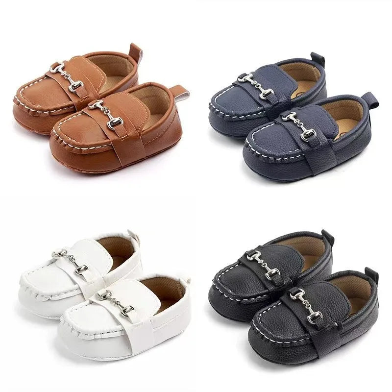 Zapatos de bebé primavera y otoño, suela blanda antideslizante, resistente al desgaste, a la moda, versátiles, para interior y exterior, tipo mocasín, parte superior de PU