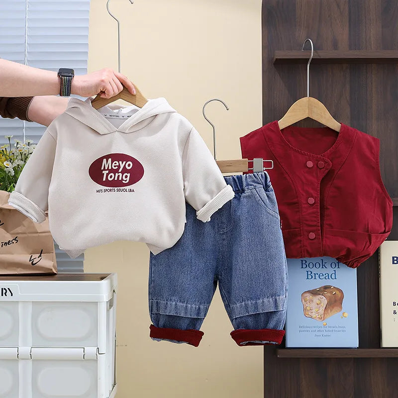 Jungen 3-teiliges Bekleidungsset Weste Hoodie Hose Herbst Frühling Neuer Stil Kinderkleidung Dreiteiliges Outfit für Kinder