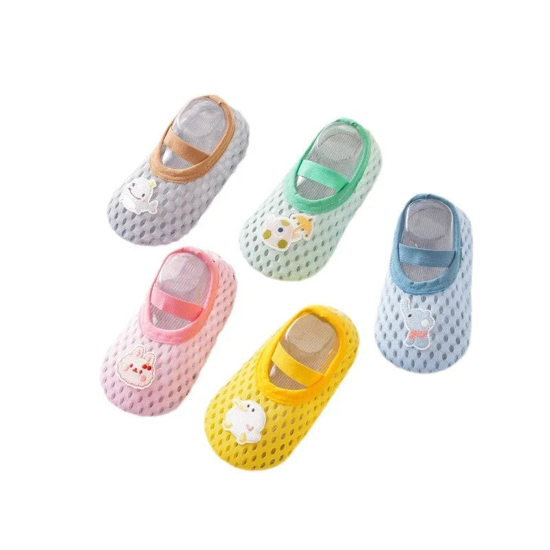 Zapatos calcetines de bebé recién nacido primavera verano, diseño de dibujos animados para niños, antideslizantes, suela suave, para primeros pasos de niños y niñas
