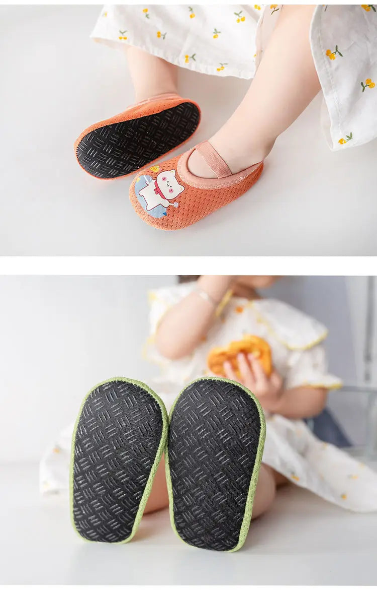 Baby Kleinkinderschuhe Lauflernschuhe rutschfeste Verdickung Schuhe Socken Bodenschuhe Fußsocken Tierstil für Babys Hausschuhe