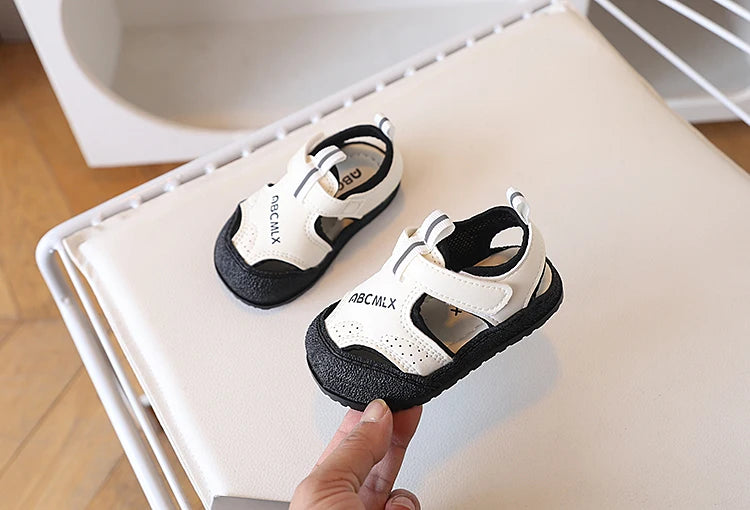 Baby Boys Girls Sandals 0-24 Months 2025 New Summer Non-slip Soft Sole Toddler Beach Shoes Toes Capped First Walkers Barefoot