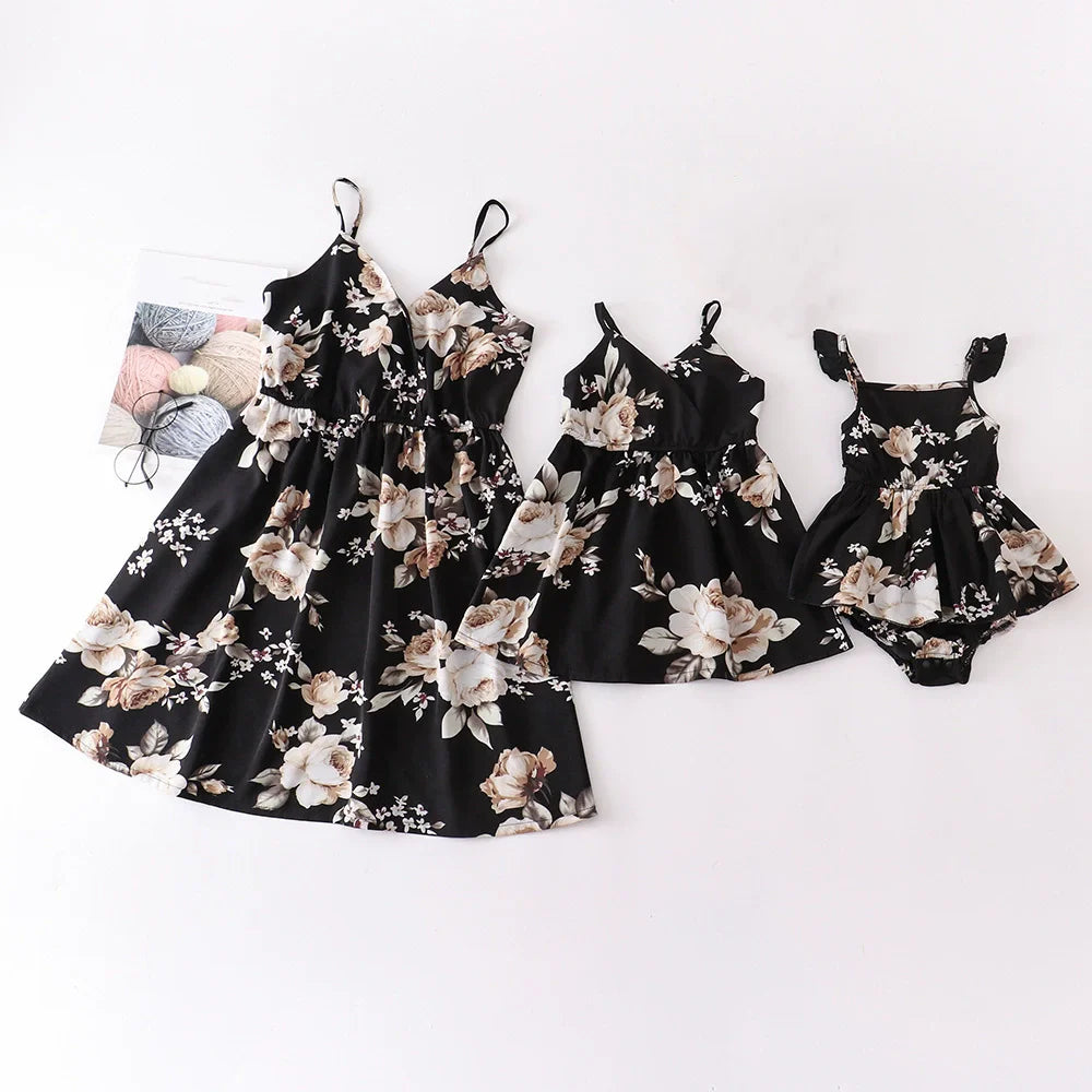 Mother Daughter Dress Summer Children's Clothing Beach Girls Dresses Vestido Baby Romper Family Matching Outfits Women Jumpsuit
