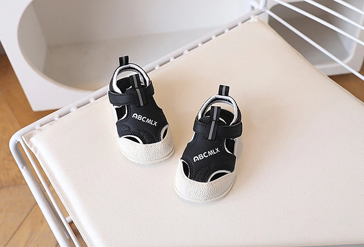 Baby Boys Girls Sandals 0-24 Months 2025 New Summer Non-slip Soft Sole Toddler Beach Shoes Toes Capped First Walkers Barefoot