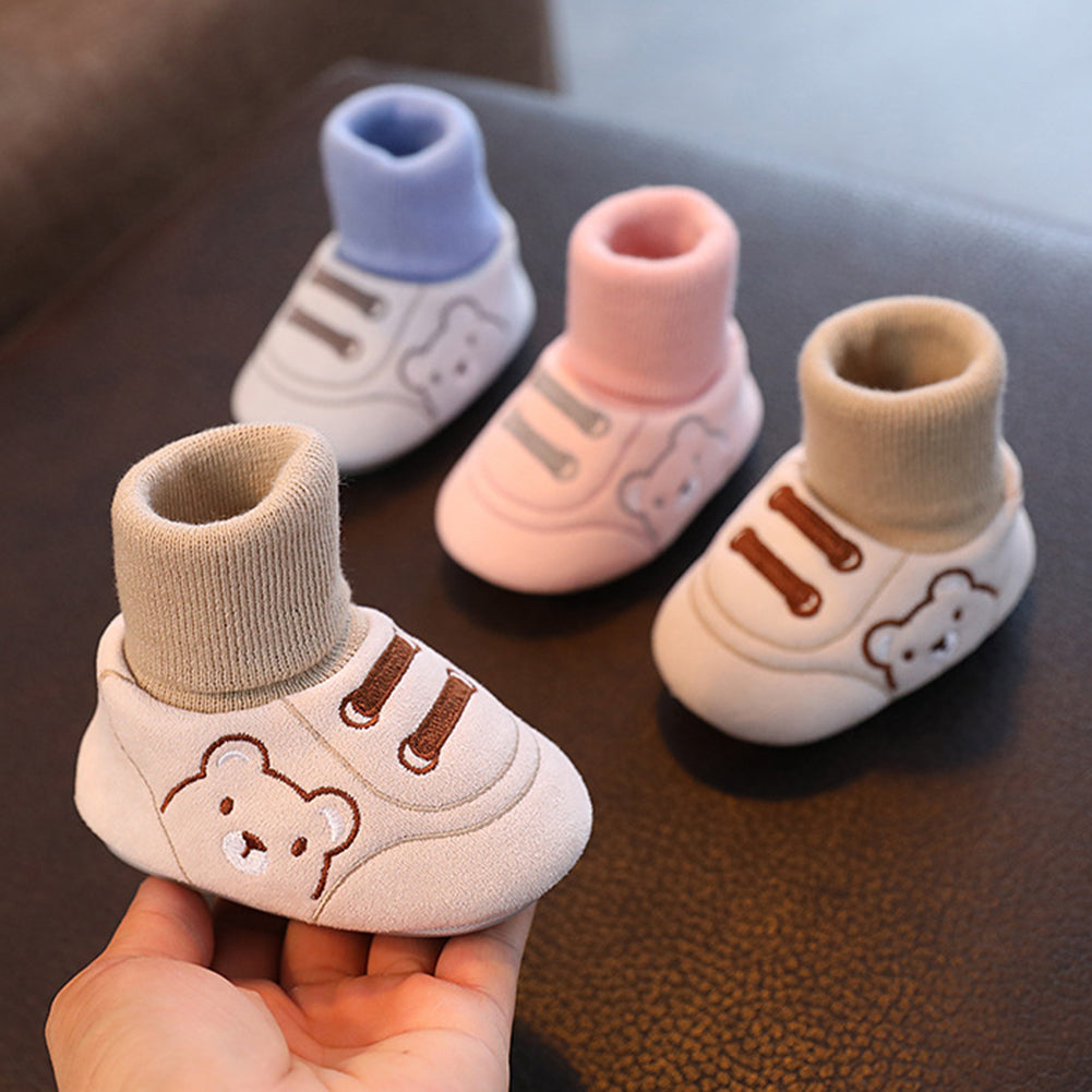 Zapatos de bebé de otoño e invierno y calcetines de algodón cálidos, antideslizantes, para bebés recién nacidos, zapatos para bebés de 0 a 1 año.