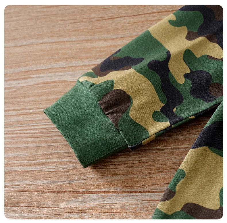 Newborn Clothes Cool Camouflage Badge Comfortable And Soft 0-18 Boys And Girls Spring And Autumn Long Sleeved Baby Jumpsuit