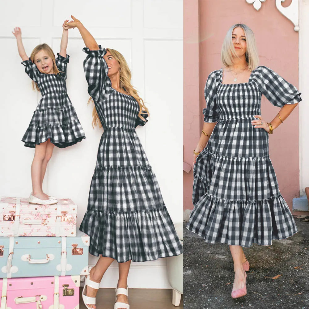 Mother and Daughter Matching Outfits Vestidos Family Matching Dresses Floral Printed Beach Family Look Dress