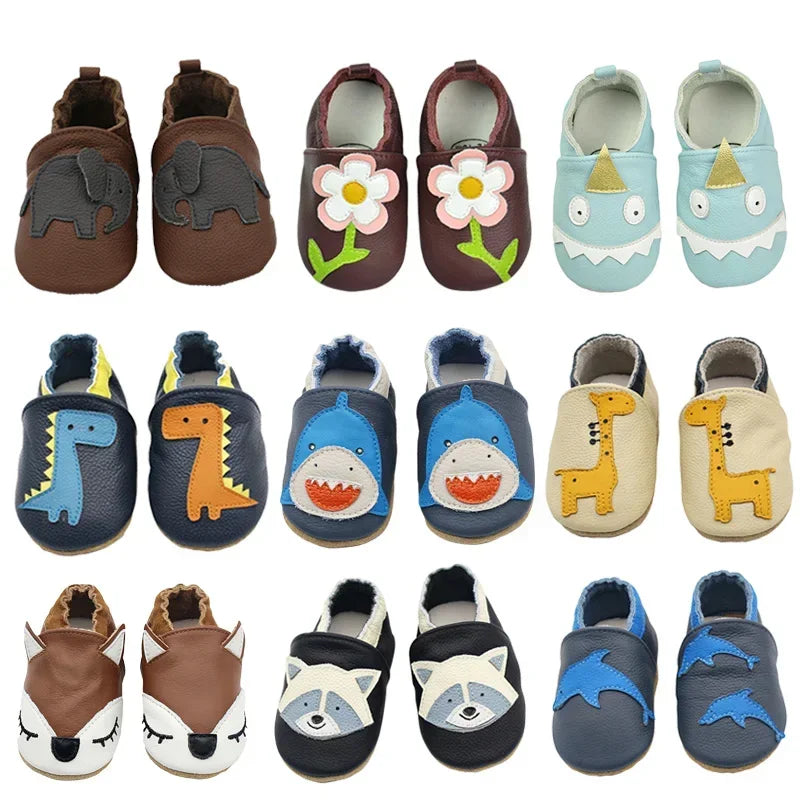 Zapatitos de bebé de piel de vaca suave, patucos para recién nacidos, para bebés, niños y niñas, mocasines pantuflas para primeros pasos.