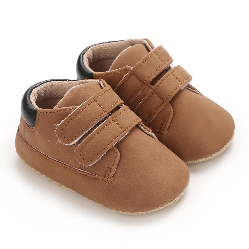 Newborn Baby Shoes Classic Leather Soft Soles Non Slip Toddler Walking Shoes for Boys and Girls 0-18M First Step Walking Shoes