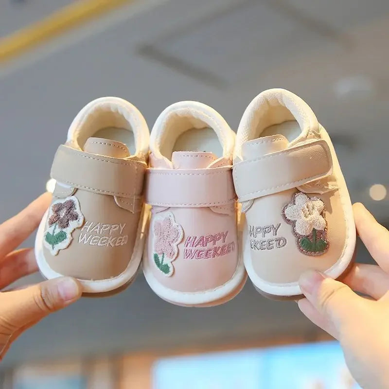 Baby Leather Shoes with Sweet Flowers Toddler Flat Shoes Round Toes Soft 2025 New Fashion Kids Casual Shoes Versatile Non-slip
