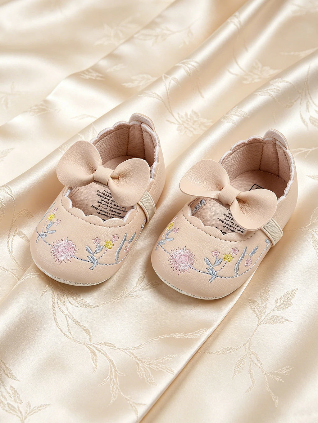 Baby walking shoes women's spring and autumn styles apricot butterfly bow embroidered soft sole breathable soft sole shoes